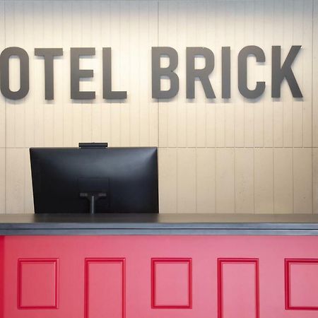 Hotel Brick Barcellona Esterno foto